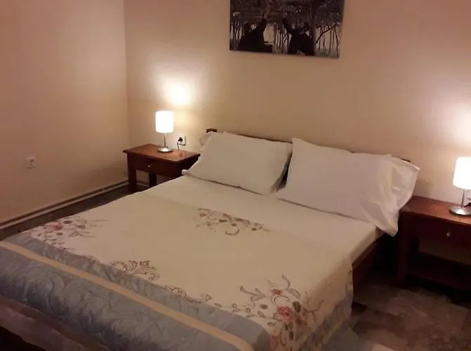 Eleon 2 Pensionat 4*