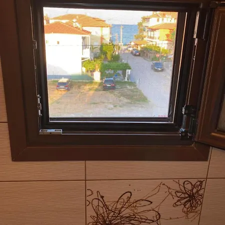 Eleon 2 Konukevi Vrasná